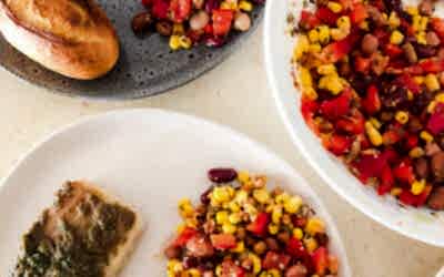 CRUNCHY MEDITERRANEAN SALAD